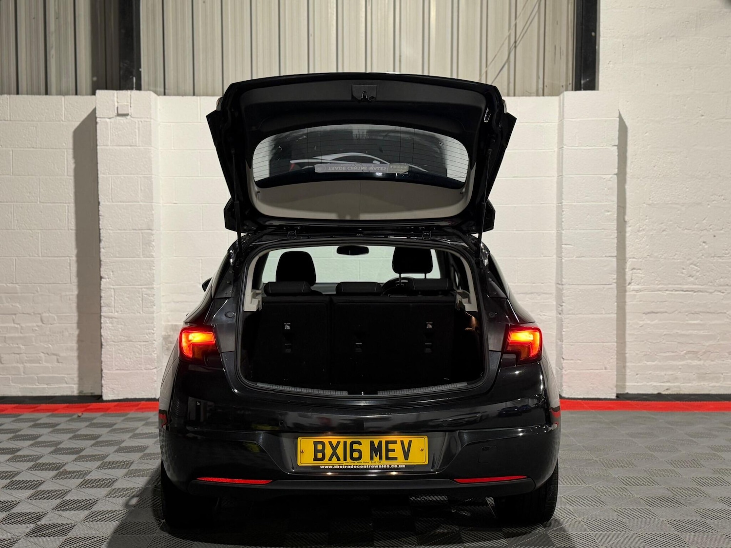 Used Vauxhall Astra 2016 for sale - 77331170: Photo 6