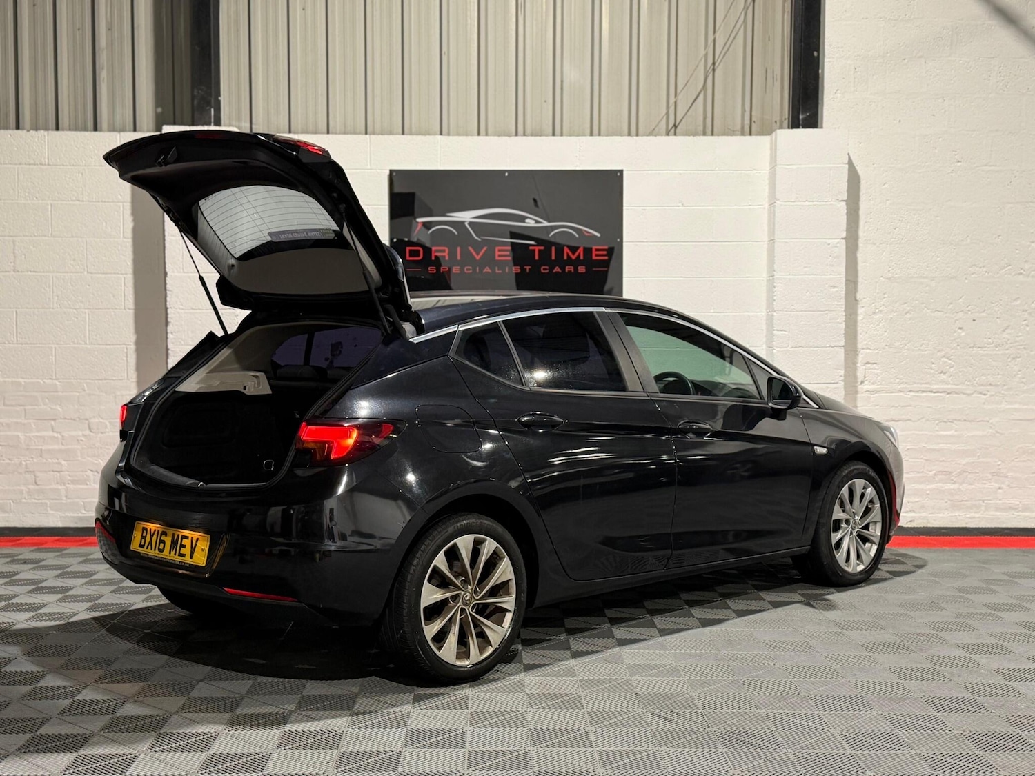 Used Vauxhall Astra 2016 for sale - 77331170: Photo 8