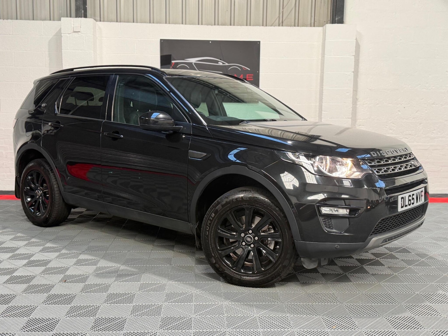 Used Land Rover Discovery Sport 2016 for sale - 76802126: Photo 1