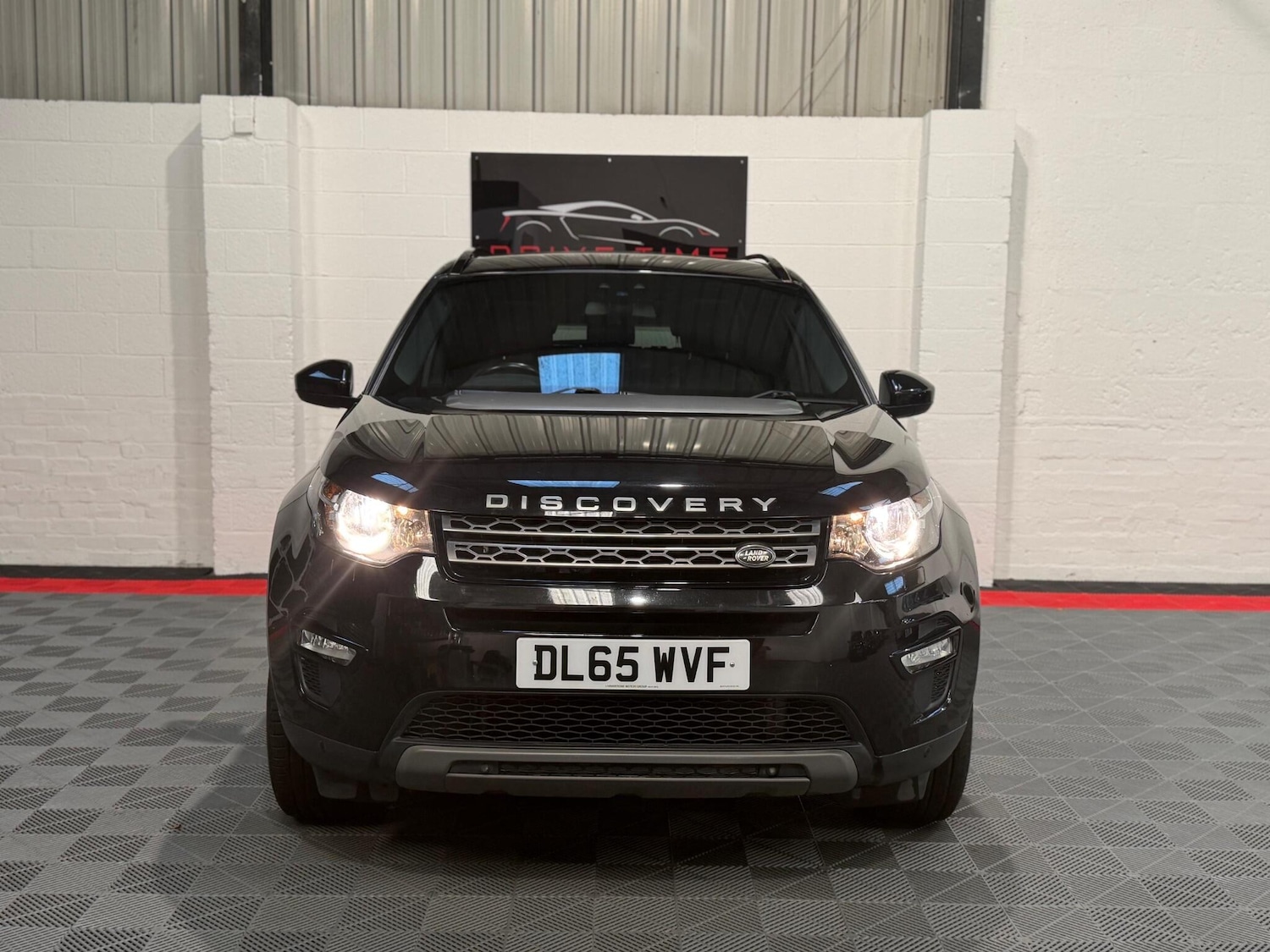 Used Land Rover Discovery Sport 2016 for sale - 76802126: Photo 2