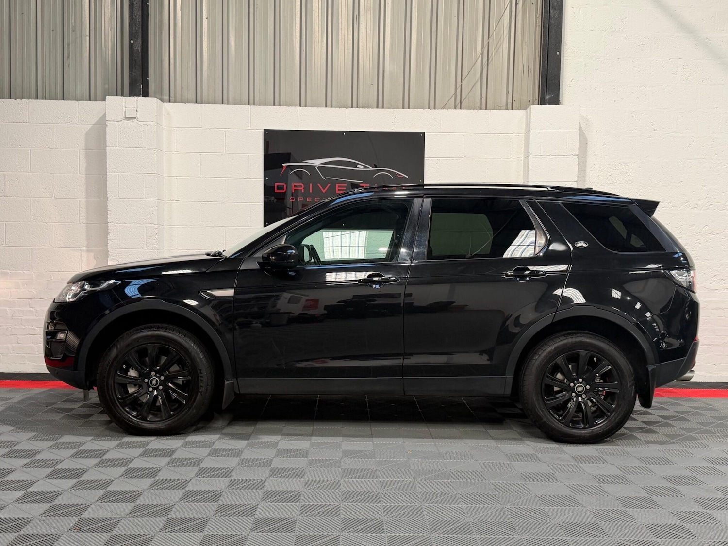 Used Land Rover Discovery Sport 2016 for sale - 76802126: Photo 9