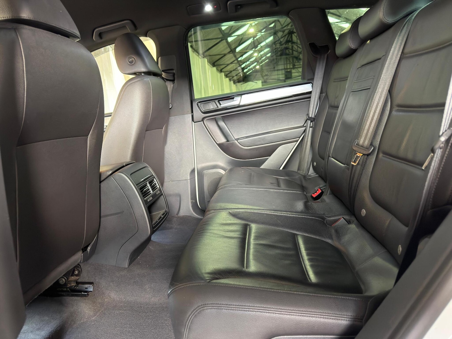 Used Volkswagen Touareg 2012 for sale - 77237637: Photo 16