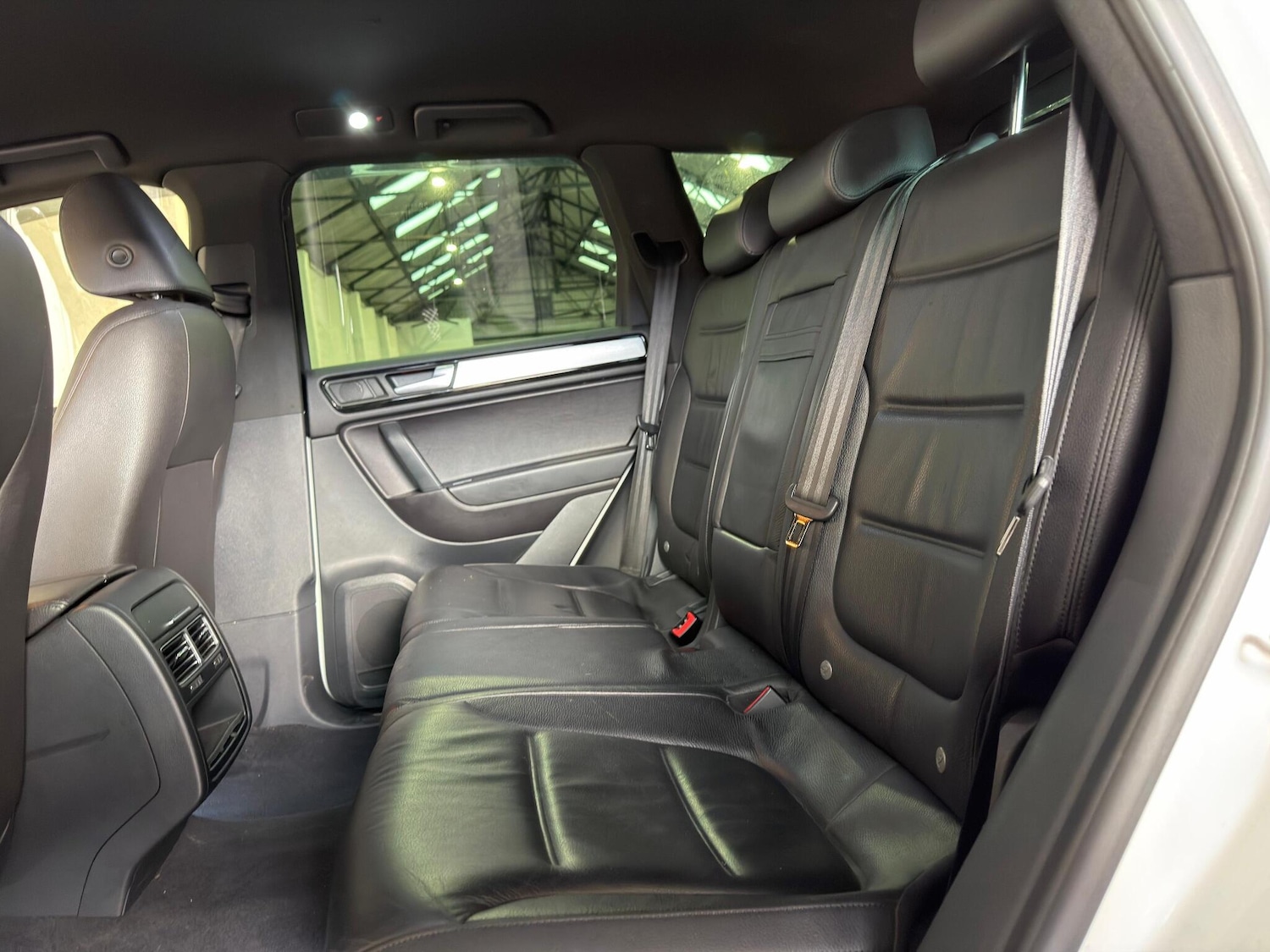 Used Volkswagen Touareg 2012 for sale - 77237637: Photo 17