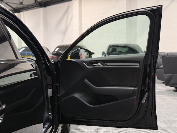 Used Audi RS3 2018 for sale - 75493370: Photo 21