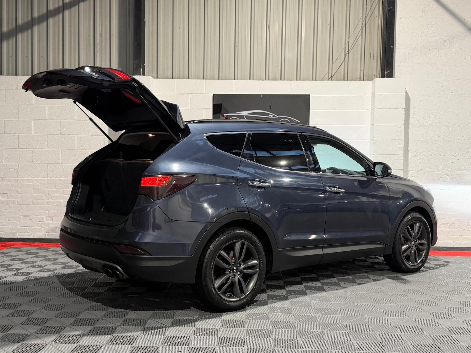 Used Hyundai Santa Fe 2014 for sale - 77625773: Photo 11