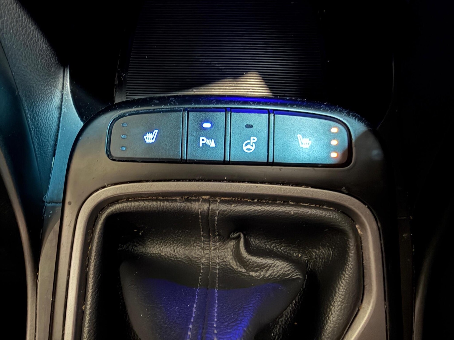 Used Hyundai Santa Fe 2014 for sale - 77625773: Photo 17