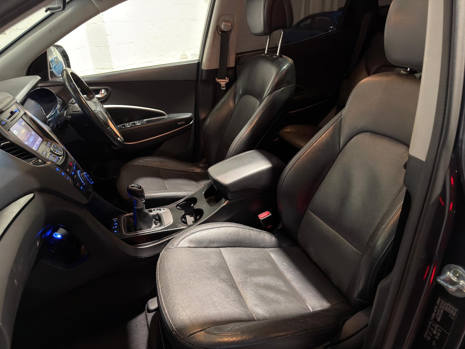 Used Hyundai Santa Fe 2014 for sale - 77625773: Photo 32