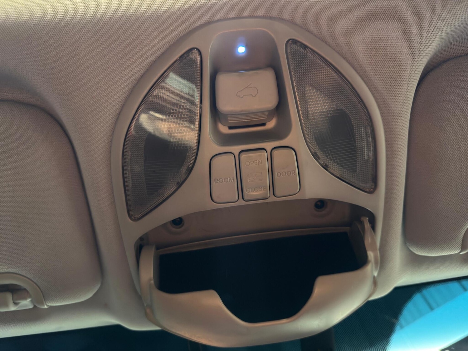 Used Hyundai Santa Fe 2014 for sale - 77625773: Photo 35