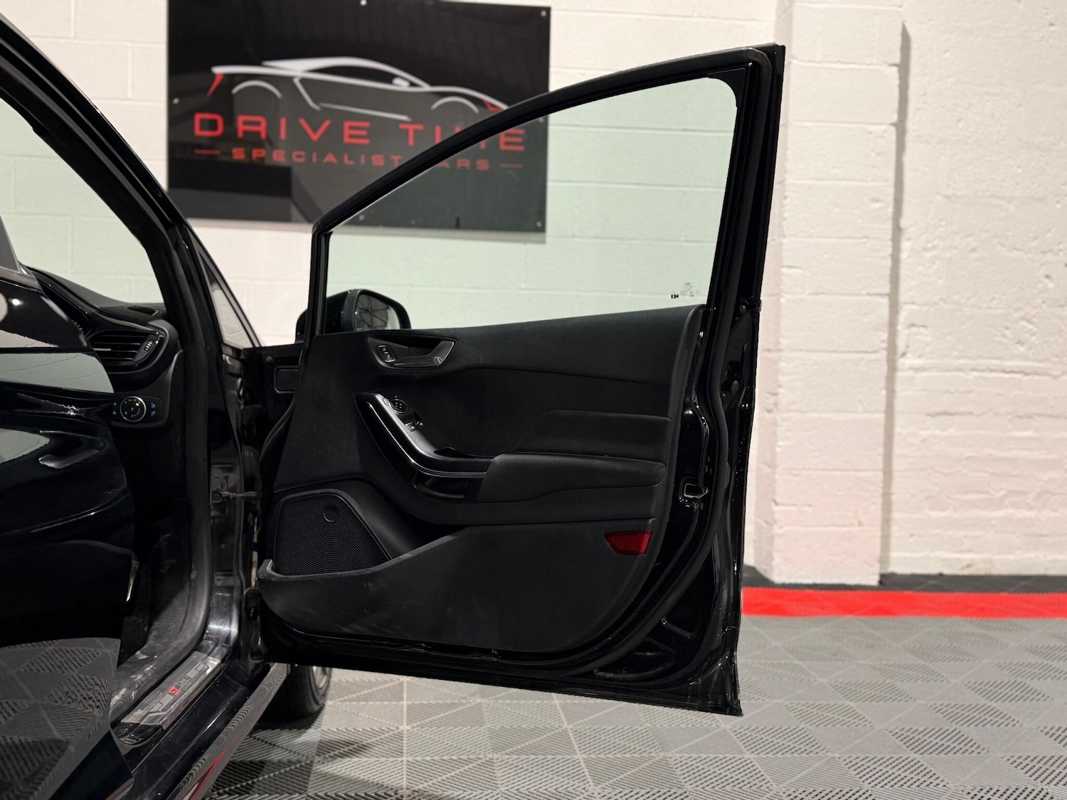 Used Ford Fiesta 2018 for sale - 76913947: Photo 14