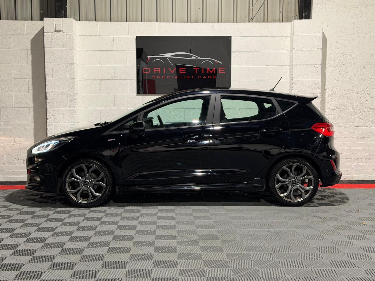 Used Ford Fiesta 2018 for sale - 76913947: Photo 4