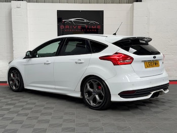 Used Ford Focus 2015 for sale - 79061606: Photo