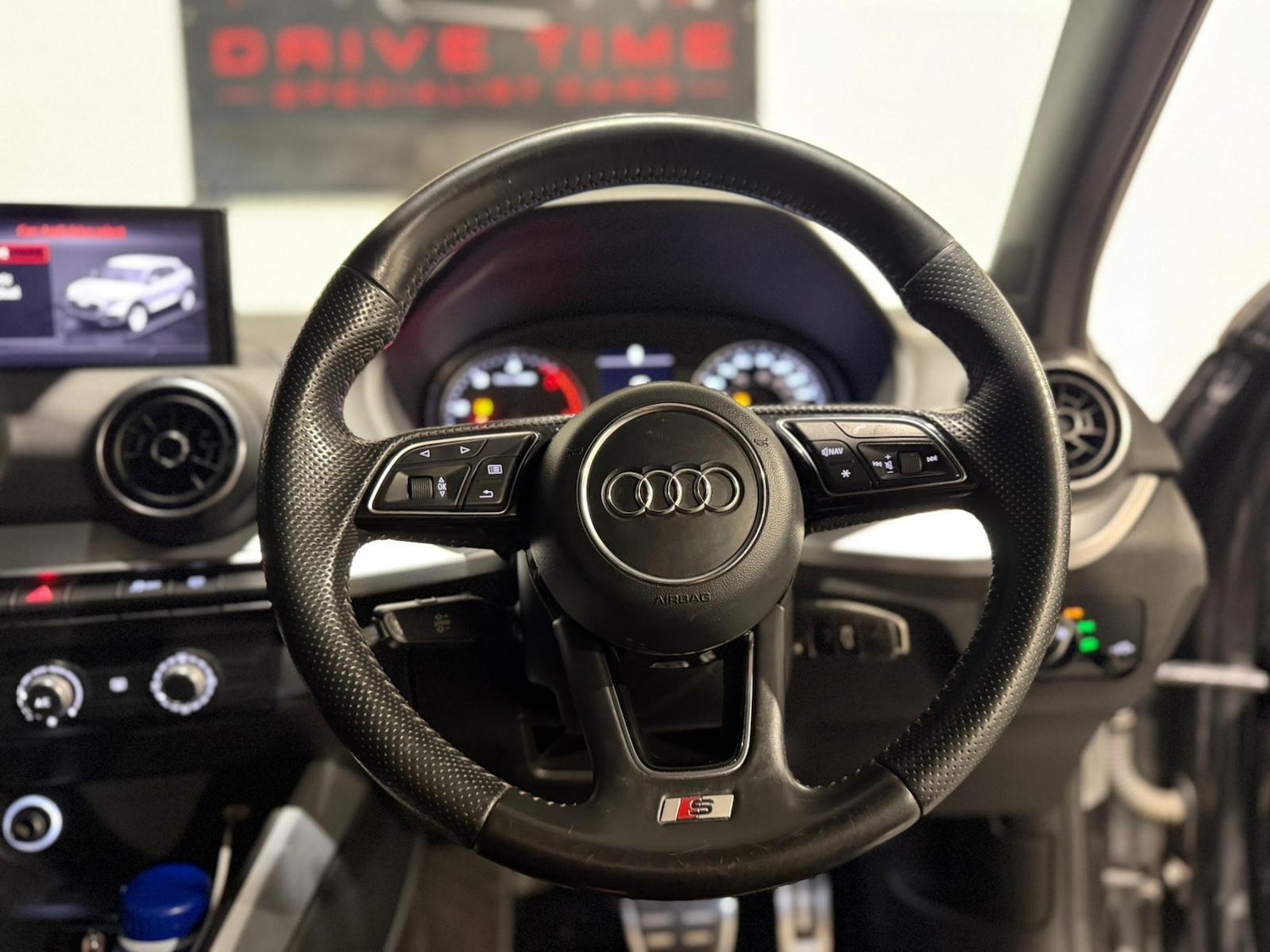 Used Audi Q2 2017 for sale - 77331674: Photo 23