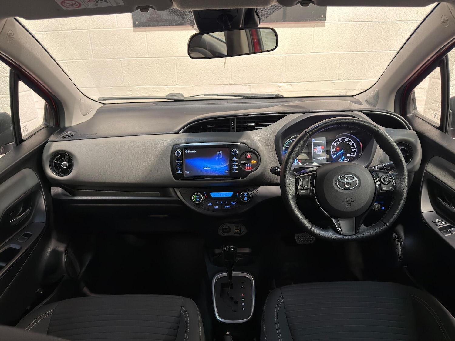 Used Toyota Yaris 2019 for sale - 76899102: Photo 12