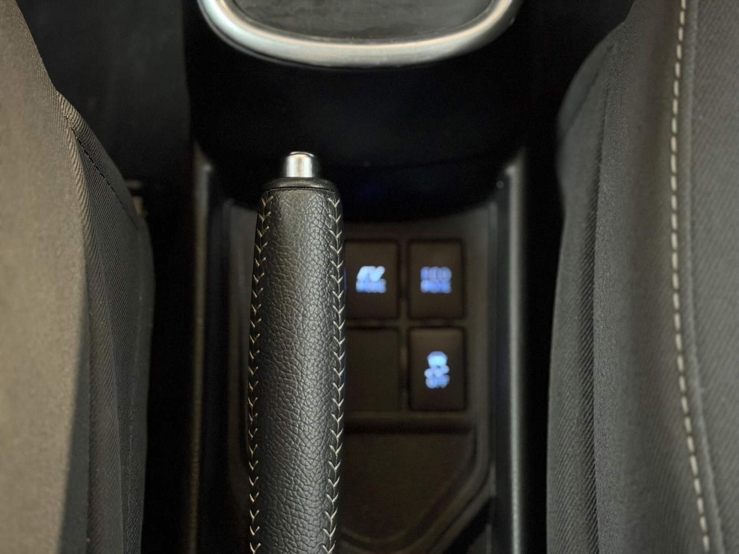 Used Toyota Yaris 2019 for sale - 76899102: Photo 20