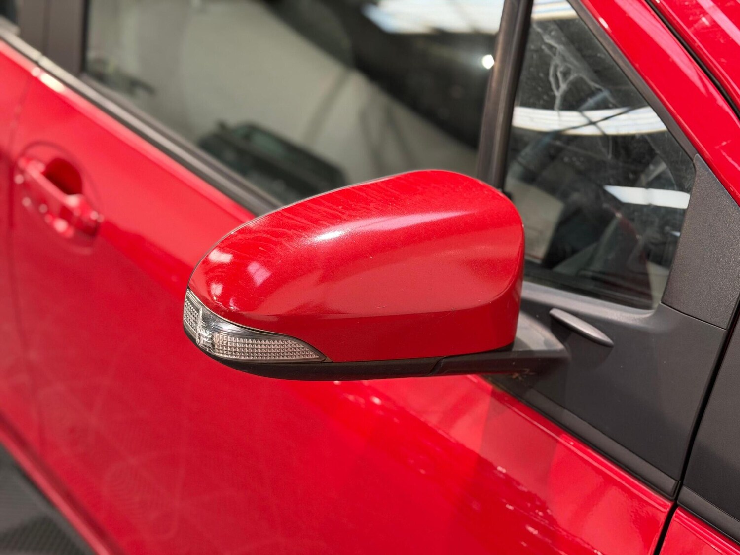 Used Toyota Yaris 2019 for sale - 76899102: Photo 37