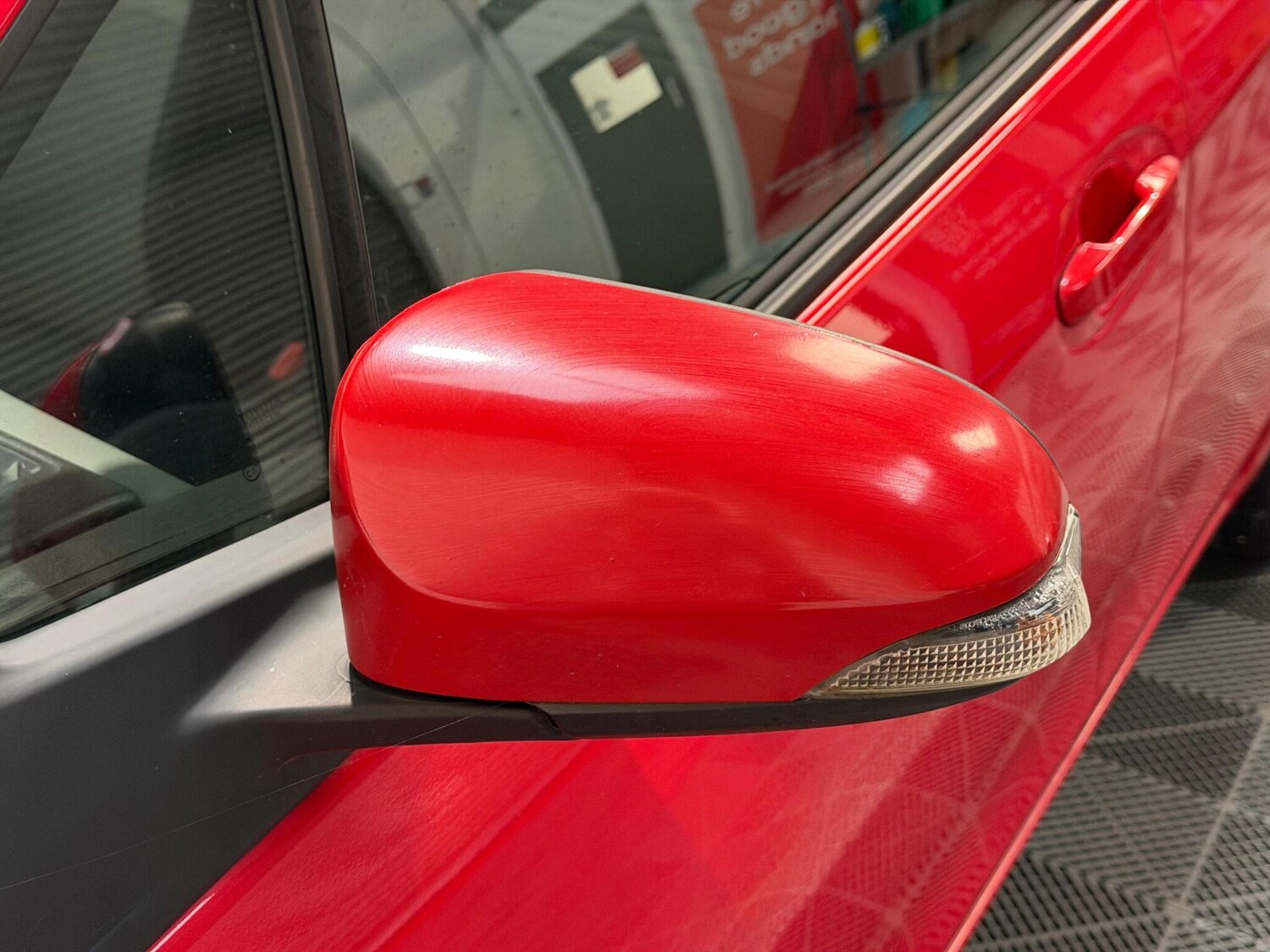 Used Toyota Yaris 2019 for sale - 76899102: Photo 38