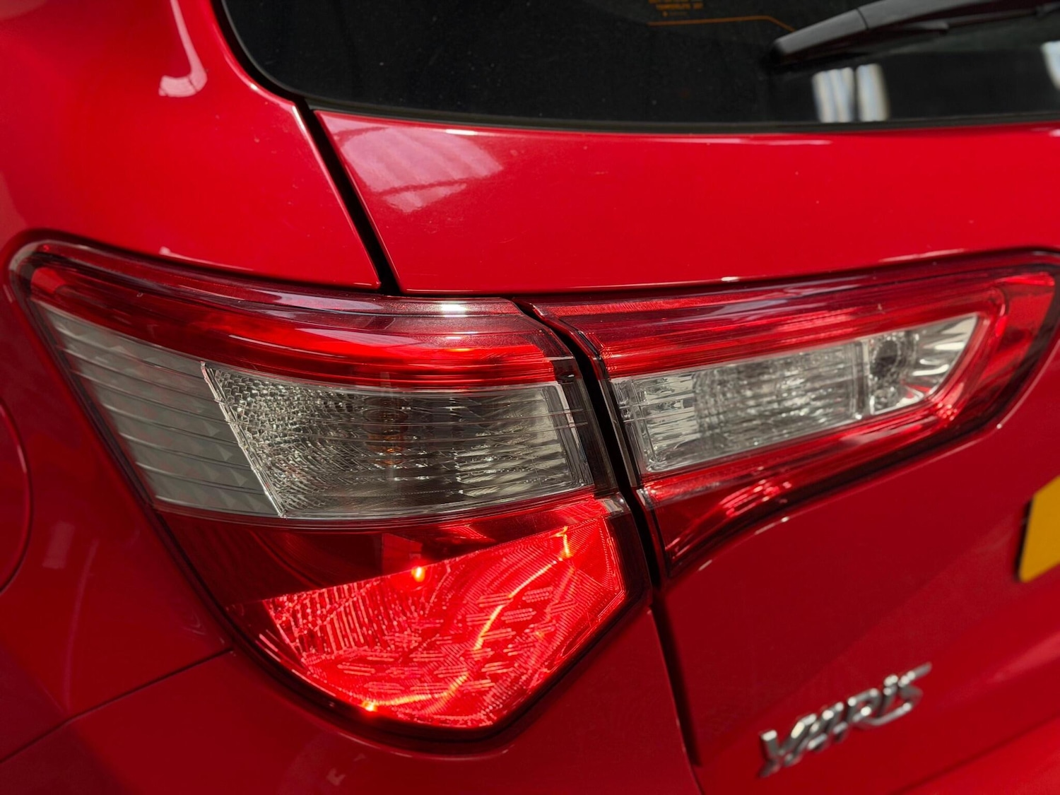 Used Toyota Yaris 2019 for sale - 76899102: Photo 44