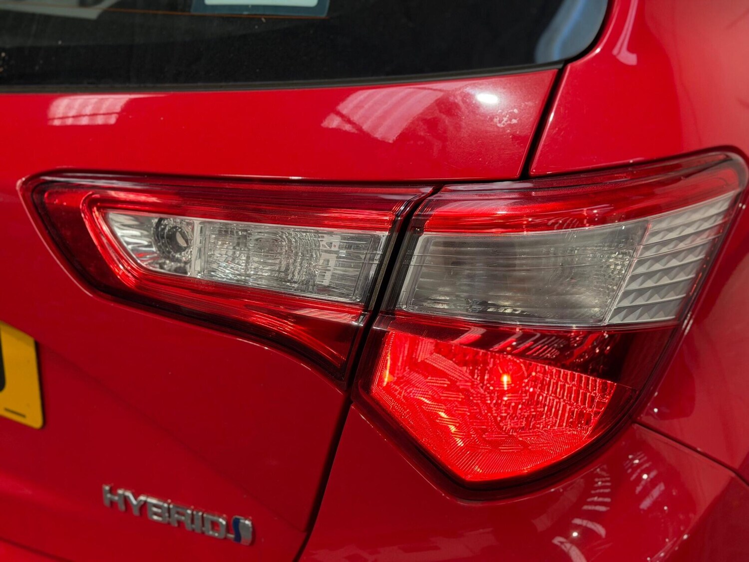 Used Toyota Yaris 2019 for sale - 76899102: Photo 55