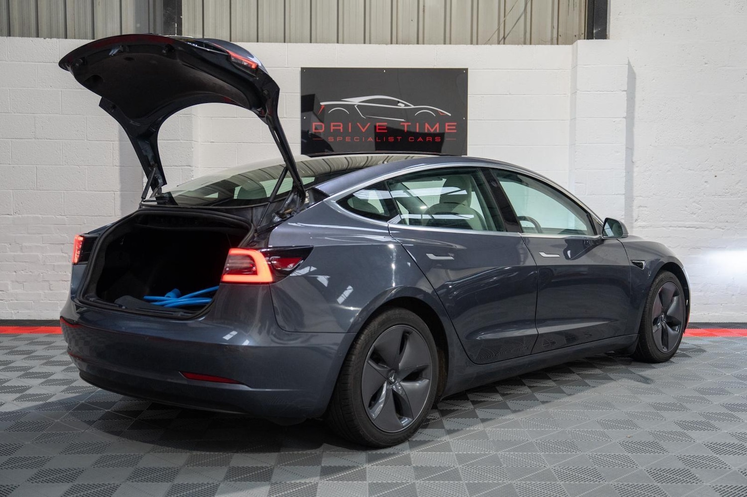 Used Tesla Model 3 2020 for sale - 76620239: Photo 11