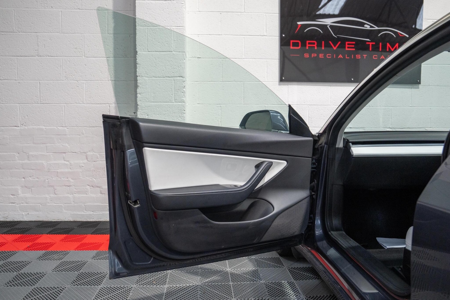 Used Tesla Model 3 2020 for sale - 76620239: Photo 18