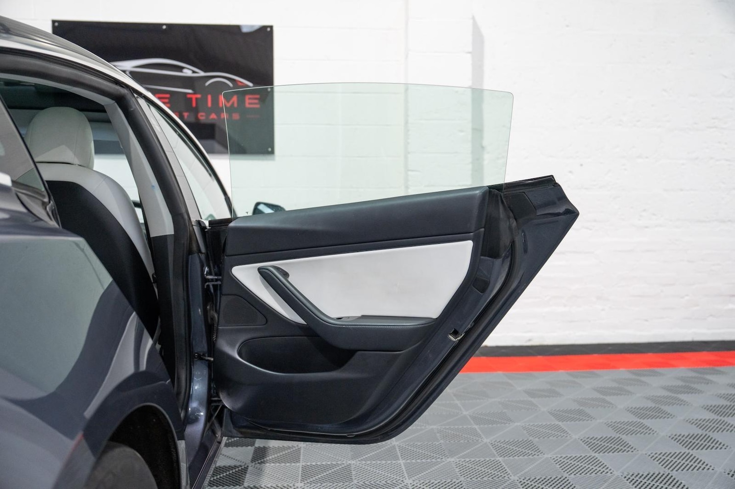 Used Tesla Model 3 2020 for sale - 76620239: Photo 20