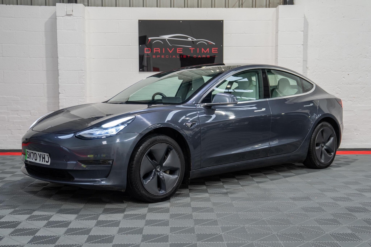 Used Tesla Model 3 2020 for sale - 76620239: Photo 3
