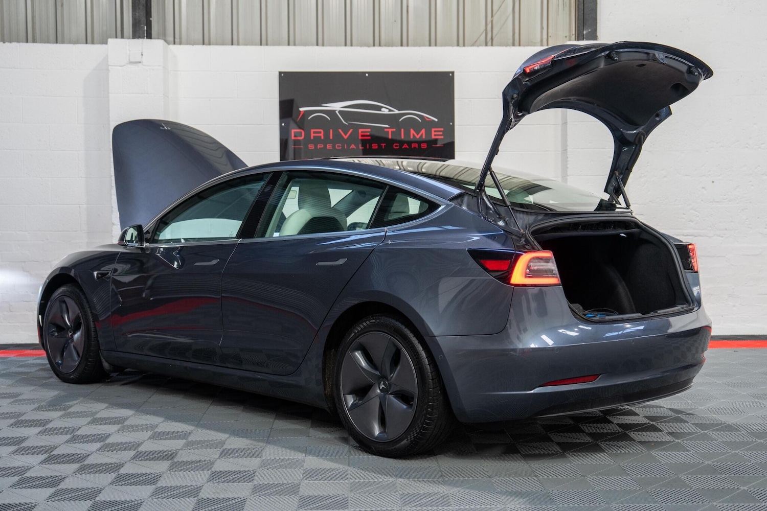 Used Tesla Model 3 2020 for sale - 76620239: Photo 6