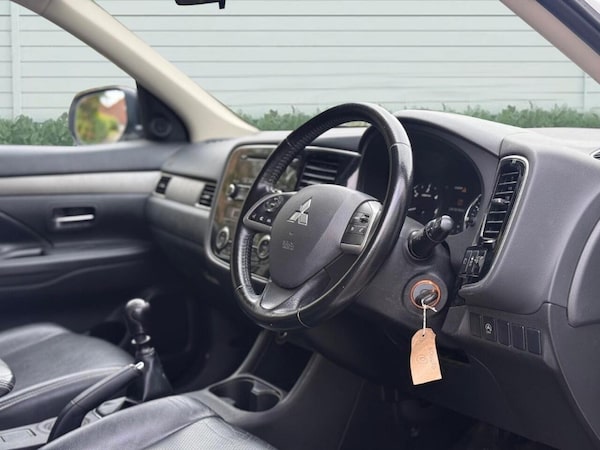 Used Mitsubishi Outlander 2014 for sale - 76213931: Photo 10