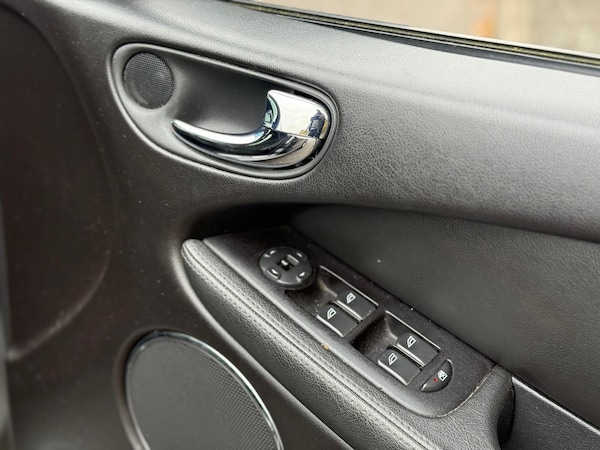 Used Jaguar X-Type 2009 for sale - 76246794: Photo 30