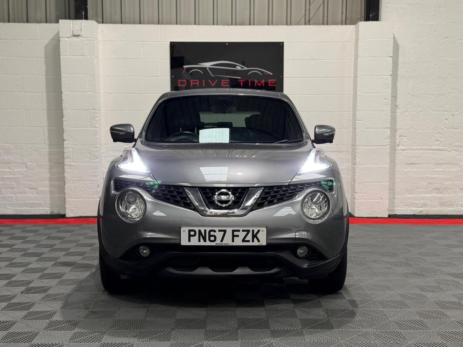 Used Nissan Juke 2017 for sale - 77696259: Photo 2