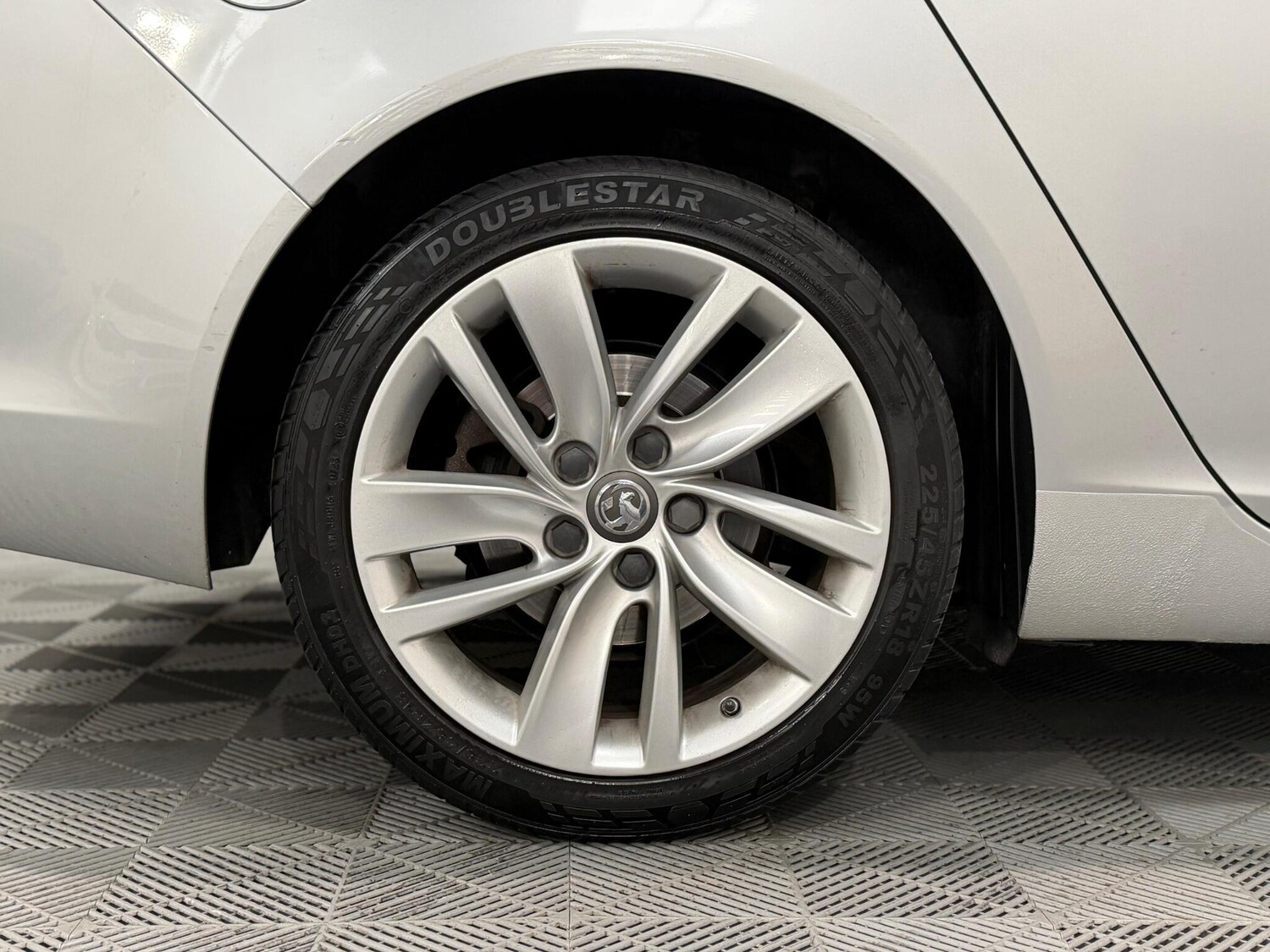 Used Vauxhall Insignia for sale - 77909160: Photo 27