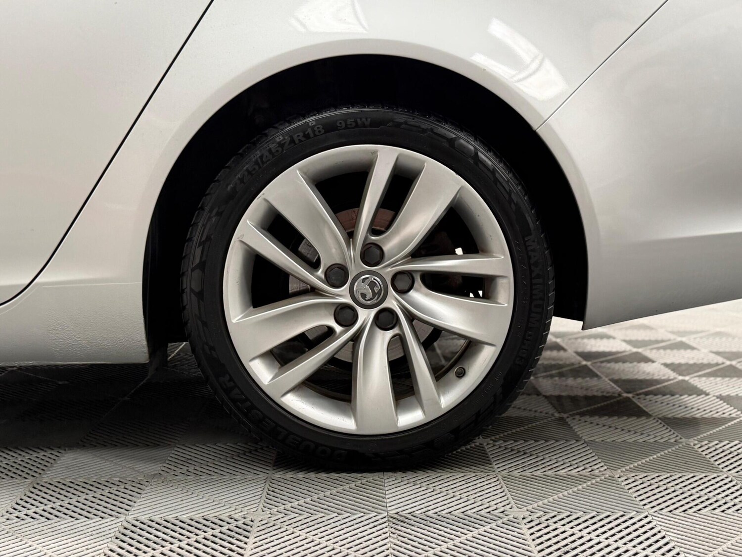 Used Vauxhall Insignia for sale - 77909160: Photo 28