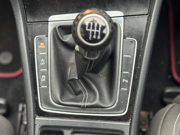 Used Volkswagen Golf 2015 for sale - 76260404: Photo 23