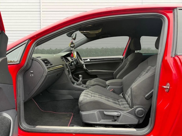 Used Volkswagen Golf 2015 for sale - 76260404: Photo 58