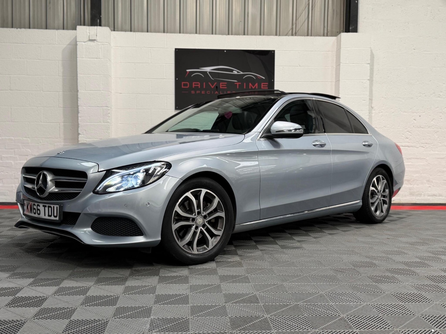 Used Mercedes-Benz C Class 2017 for sale - 77824477: Photo 7