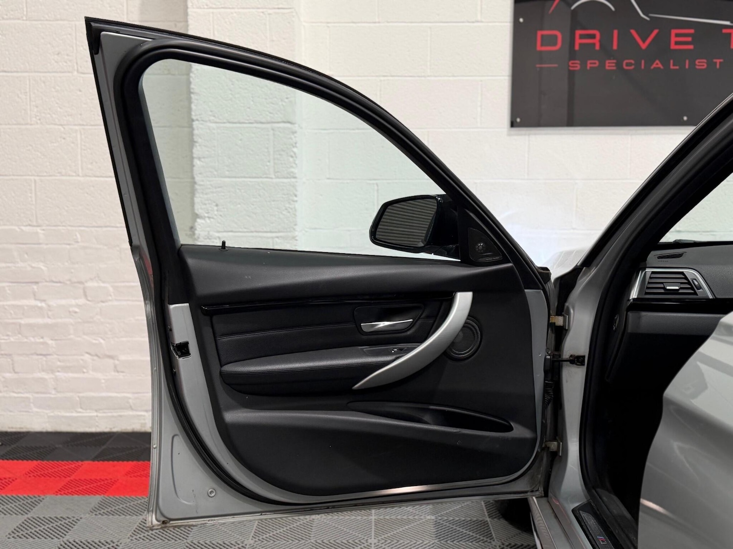 Used BMW 3 Series 2017 for sale - 78034994: Photo 26