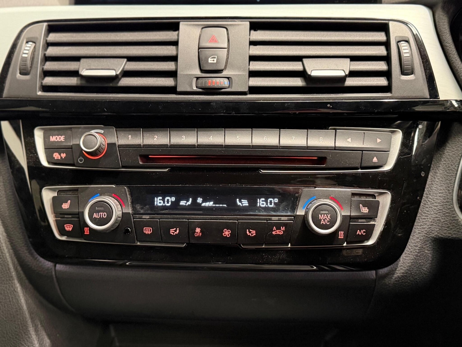 Used BMW 3 Series 2017 for sale - 78034994: Photo 37