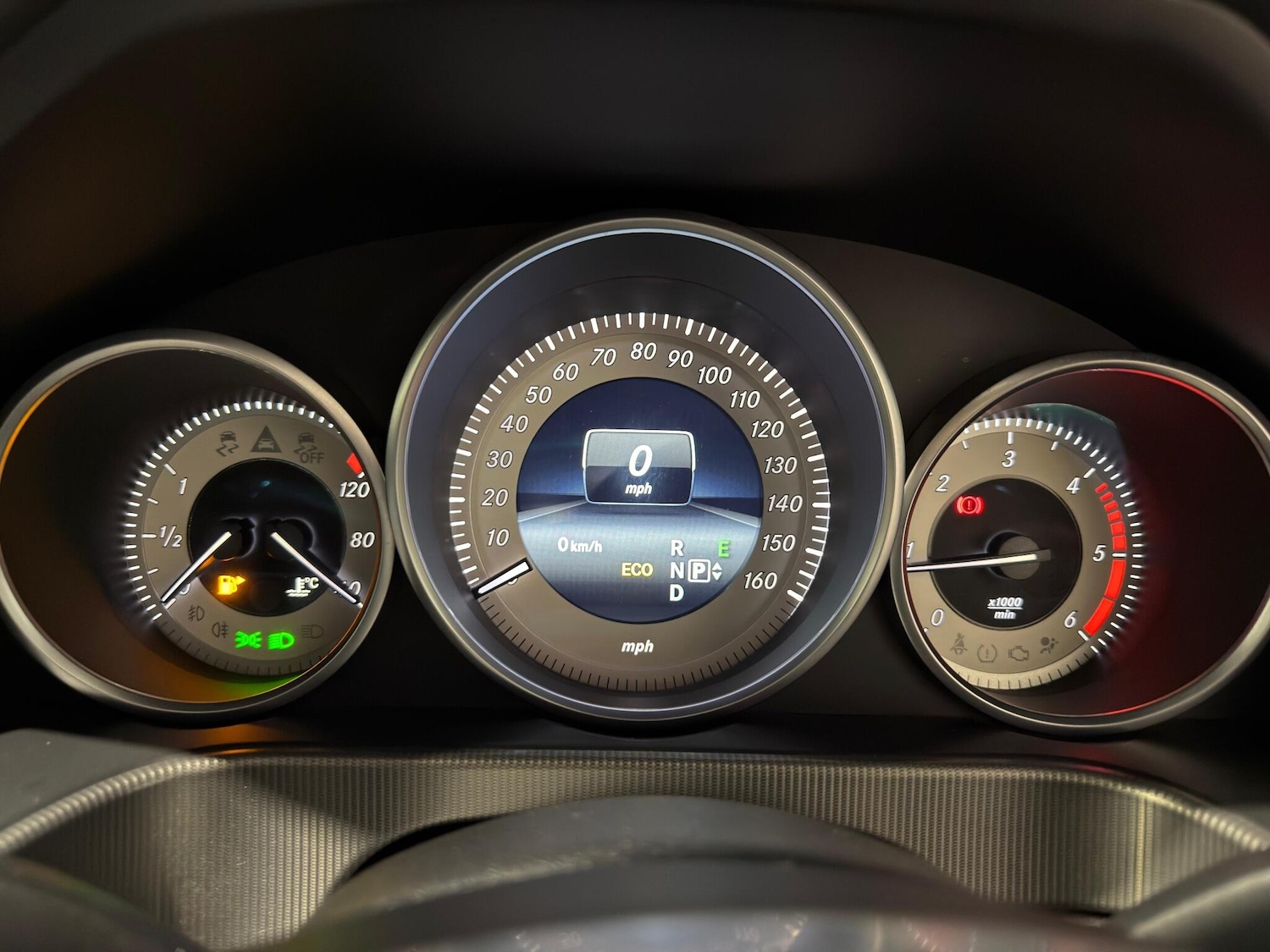 Used Mercedes-Benz E Class 2013 for sale - 77131599: Photo 29