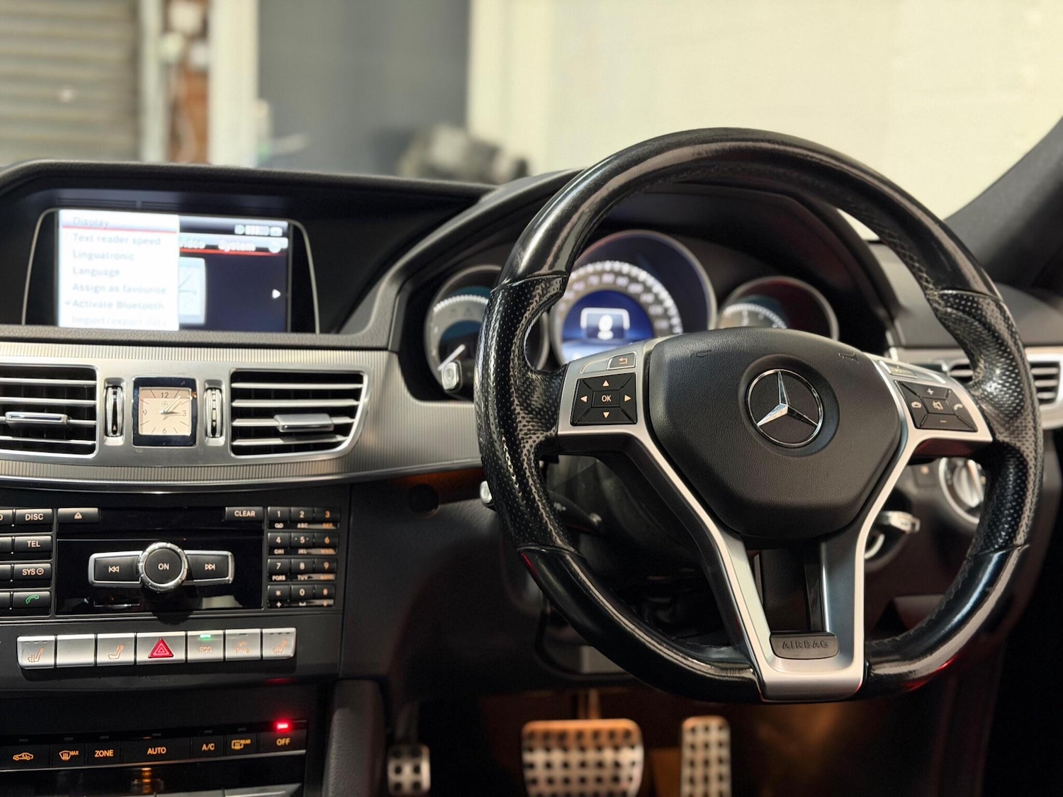 Used Mercedes-Benz E Class 2013 for sale - 77131599: Photo 33