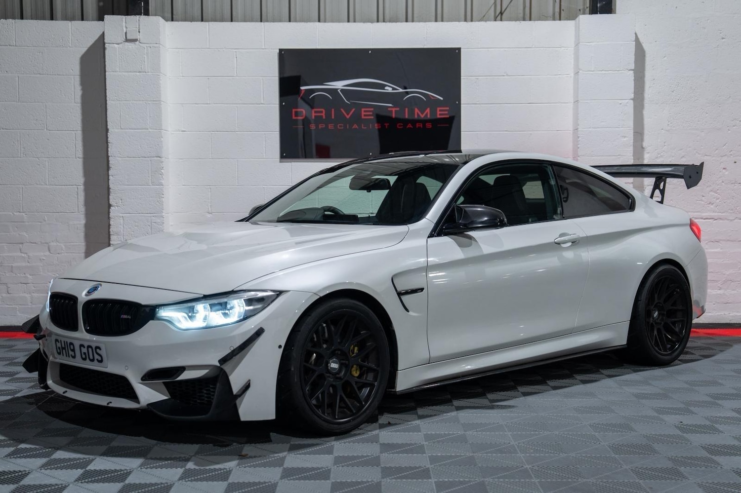 Used BMW M4 2019 for sale - 76584795: Photo 2