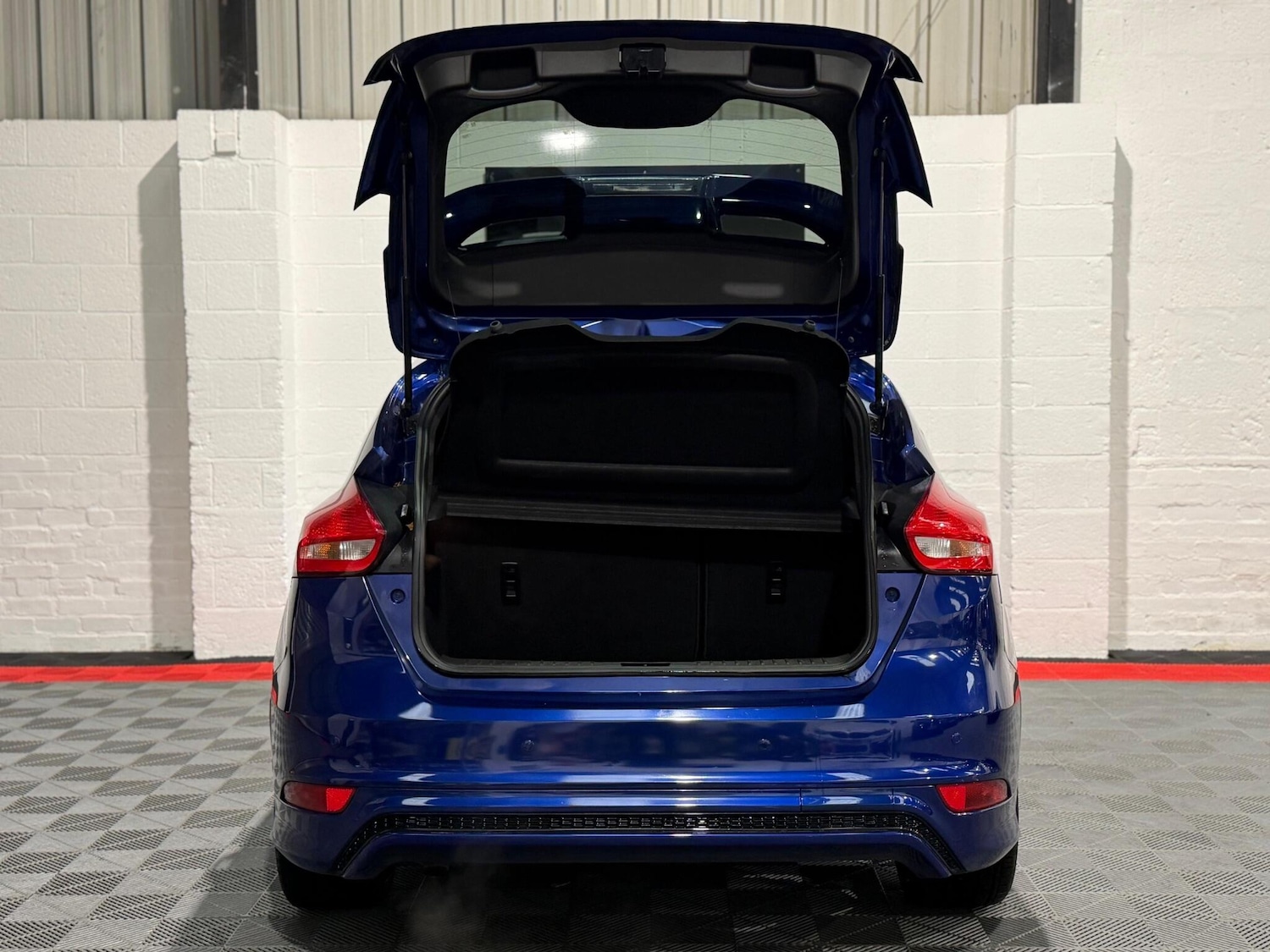 Used Ford Focus for sale - 77683084: Photo 24