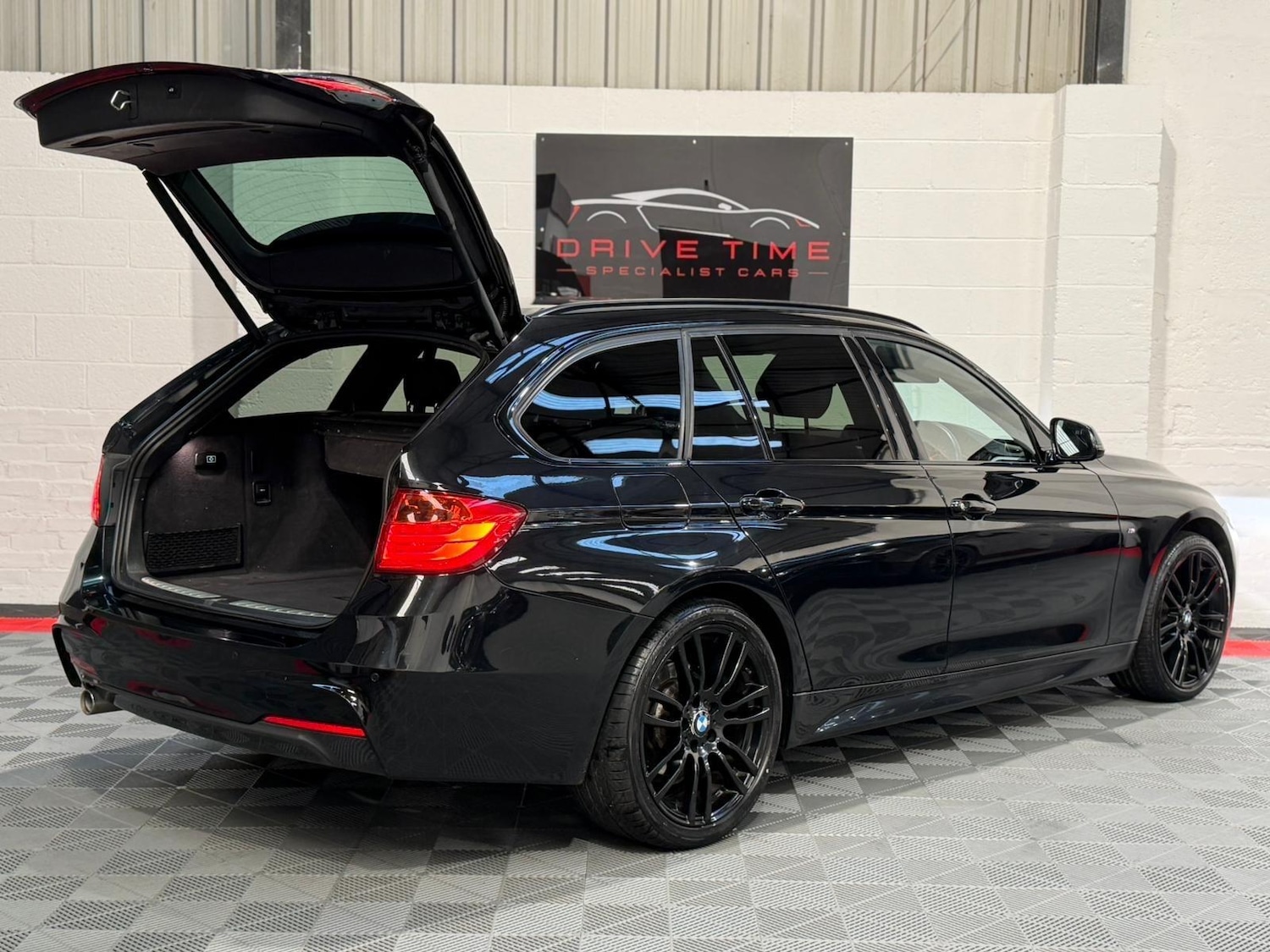 Used BMW 3 Series 2014 for sale - 76645189: Photo 21