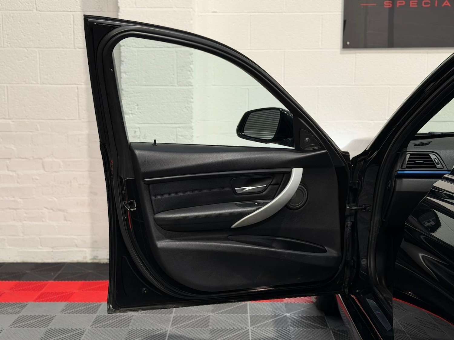 Used BMW 3 Series 2014 for sale - 76645189: Photo 26