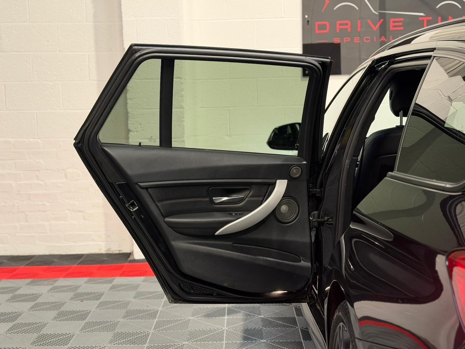 Used BMW 3 Series 2014 for sale - 76645189: Photo 27