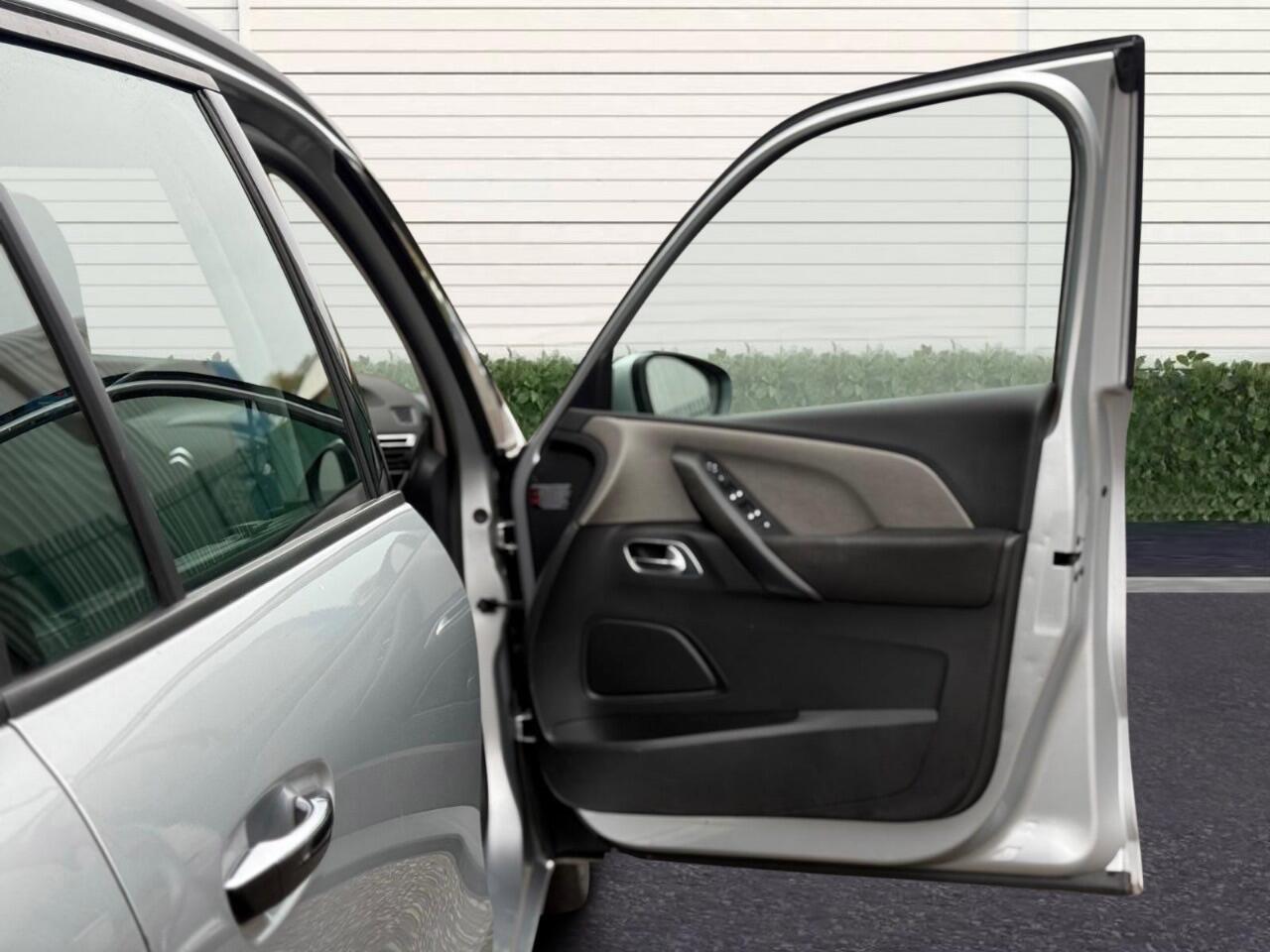 Used Citroen C4 Grand Picasso 2014 for sale - 76425661: Photo 15