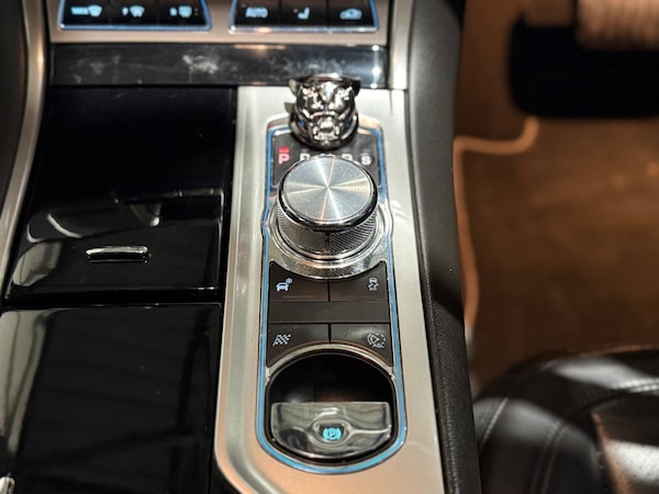 Used Jaguar XF 2014 for sale - 76283102: Photo 23