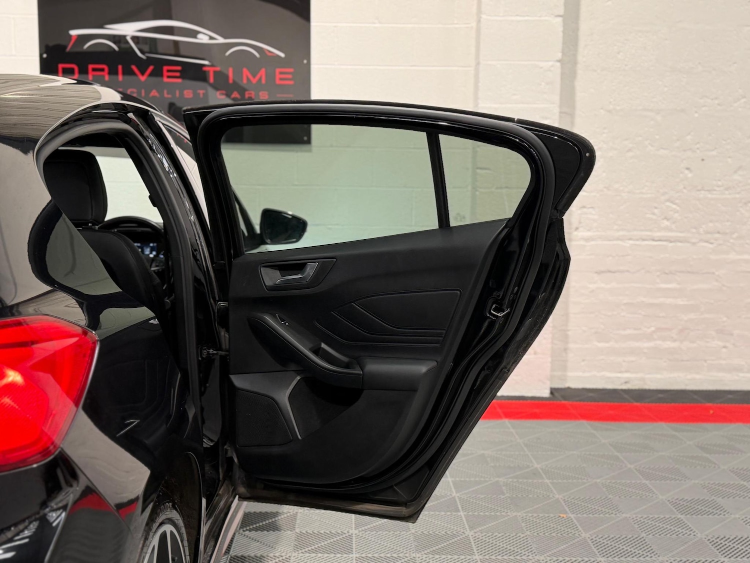 Used Ford Focus for sale - 76728618: Photo 23