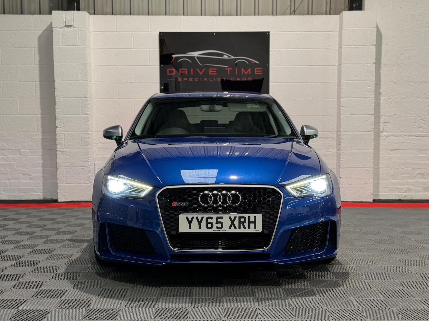 Used Audi RS3 2015 for sale - 77695478: Photo 2