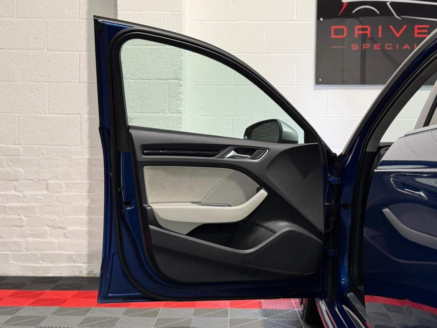 Used Audi RS3 2015 for sale - 77695478: Photo 22