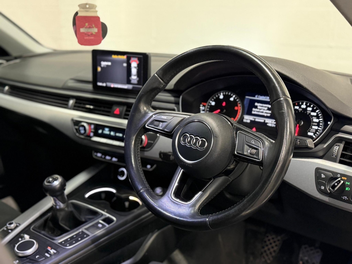 Used Audi A4 2017 for sale - 77646180: Photo 13